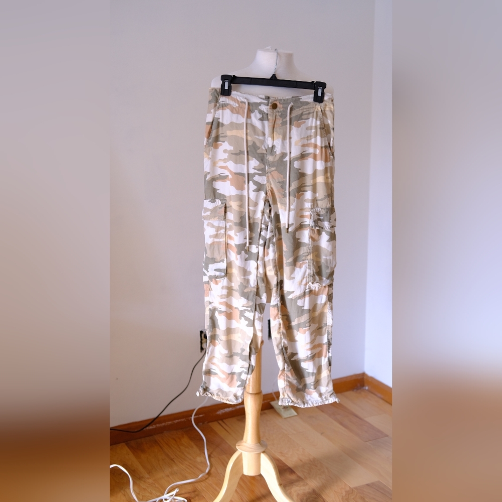 Universal Thread Cargo Joggers